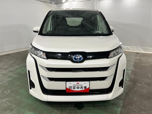 ノアハイブリッドＧ　走行１８３９０キロ／４ＷＤ／ナビ／Ｂカメラ一年保証・走行距離無制限　フルセグナビ　Ｂｌｕｅｔｏｏｔｈ　バックカメラ　ＥＴＣ　オートライト　ＬＥＤヘッドライト　両側電動スライドドア（埼玉県）の中古車