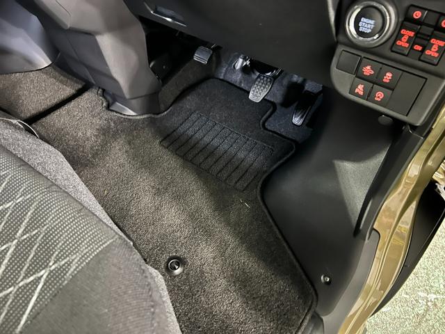 アトレーＲＳ　走行２４４キロ／９インチディスプレイオーディオ／マット１年保証距離無制限　走行距離２４４キロ　ディスプレイオーディオ　ブルートゥース　バックカメラ　純正マット　ＬＥＤヘッドランプ　アイドリングストップ　両側電動スライドドア　電動格納式ドアミラー（埼玉県）の中古車