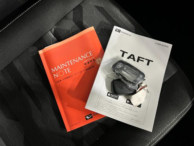 タフトG ダーククロムベンチャー 走行5058キロ/シートヒーター一年保証・走行距離無制限 助手席エアバック 純正カーペットマット サイドエアバック クリアランスソナー オートライト LEDヘッドライト シートヒーター アイドリングストップ(埼玉県)の中古車