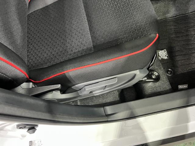 ロッキーＸ　ＨＥＶ　走行２５６３キロ／ＬＥＤヘッドランプ／マット１年保証距離無制限　走行距離２５６３キロ　純正マット　サイドエアバッグ　ＬＥＤヘッドランプ　電動パーキングブレーキ　オート格納式ドアミラー（埼玉県）の中古車