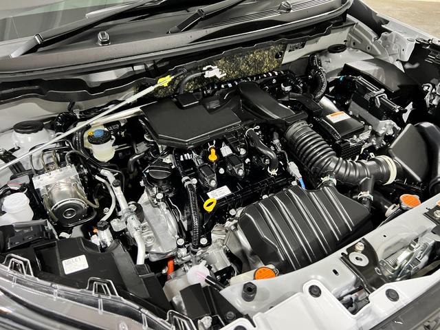 ロッキーＸ　ＨＥＶ　走行２５６３キロ／ＬＥＤヘッドランプ／マット１年保証距離無制限　走行距離２５６３キロ　純正マット　サイドエアバッグ　ＬＥＤヘッドランプ　電動パーキングブレーキ　オート格納式ドアミラー（埼玉県）の中古車