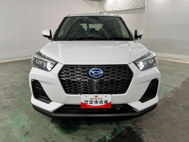 ロッキーＸ　ＨＥＶ　走行２５６３キロ／ＬＥＤヘッドランプ／マット１年保証距離無制限　走行距離２５６３キロ　純正マット　サイドエアバッグ　ＬＥＤヘッドランプ　電動パーキングブレーキ　オート格納式ドアミラー（埼玉県）の中古車