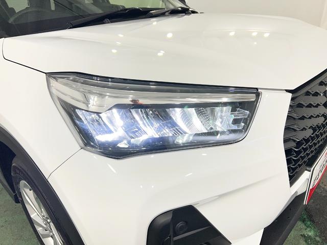 ロッキーＸ　ＨＥＶ　走行２５６３キロ／ＬＥＤヘッドランプ／マット１年保証距離無制限　走行距離２５６３キロ　純正マット　サイドエアバッグ　ＬＥＤヘッドランプ　電動パーキングブレーキ　オート格納式ドアミラー（埼玉県）の中古車