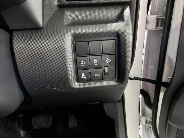 ロッキーＸ　ＨＥＶ　走行２５６３キロ／ＬＥＤヘッドランプ／マット１年保証距離無制限　走行距離２５６３キロ　純正マット　サイドエアバッグ　ＬＥＤヘッドランプ　電動パーキングブレーキ　オート格納式ドアミラー（埼玉県）の中古車