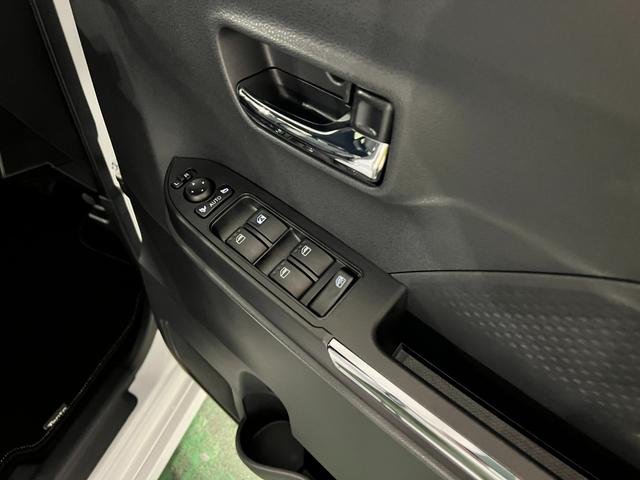タントカスタムＲＳリミテッド　走行２０５２キロ／ＬＥＤヘッドランプ１年保証距離無制限　走行距離２０５２キロ　純正マット　サイドエアバッグ　ＬＥＤヘッドランプ　アイドリングストップ　シートヒーター　両側電動スライドドア　オート格納式ドアミラー（埼玉県）の中古車