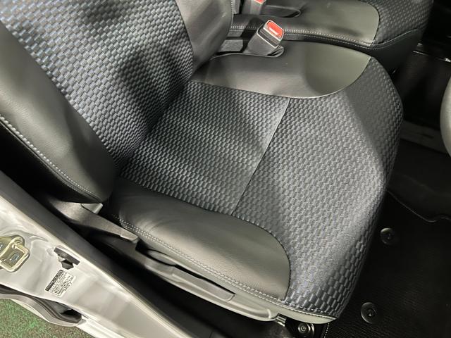 タントカスタムＲＳリミテッド　走行２０５２キロ／ＬＥＤヘッドランプ１年保証距離無制限　走行距離２０５２キロ　純正マット　サイドエアバッグ　ＬＥＤヘッドランプ　アイドリングストップ　シートヒーター　両側電動スライドドア　オート格納式ドアミラー（埼玉県）の中古車