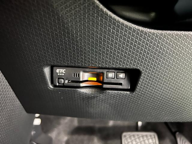 タントカスタムＲＳリミテッド　走行２０５２キロ／ＬＥＤヘッドランプ１年保証距離無制限　走行距離２０５２キロ　純正マット　サイドエアバッグ　ＬＥＤヘッドランプ　アイドリングストップ　シートヒーター　両側電動スライドドア　オート格納式ドアミラー（埼玉県）の中古車