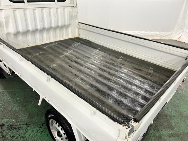 ハイゼットトラックスペシャル　農用パック　走行３５５７７キロ／４ＷＤ／５速ＭＴ一年保証・走行距離無制限　助手席エアバック　純正カーペットマット　キズ　凹み　シート破れ　４ＷＤ　５速マニュアル　ＡＭＦＭラジオ（埼玉県）の中古車