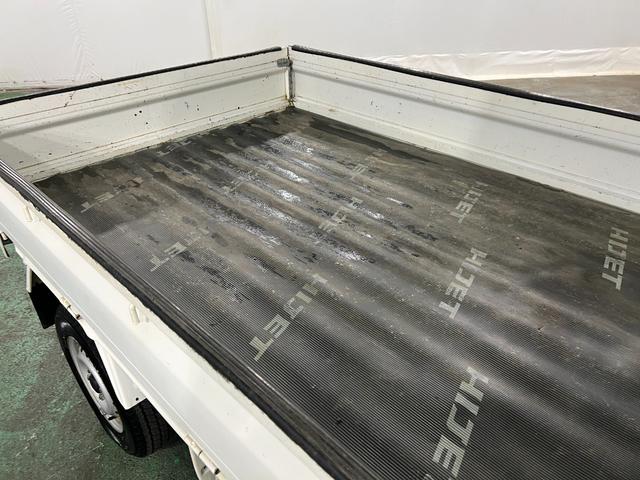 ハイゼットトラックスペシャル　農用パック　走行３５５７７キロ／４ＷＤ／５速ＭＴ一年保証・走行距離無制限　助手席エアバック　純正カーペットマット　キズ　凹み　シート破れ　４ＷＤ　５速マニュアル　ＡＭＦＭラジオ（埼玉県）の中古車