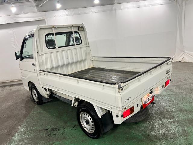 ハイゼットトラックスペシャル　農用パック　走行３５５７７キロ／４ＷＤ／５速ＭＴ一年保証・走行距離無制限　助手席エアバック　純正カーペットマット　キズ　凹み　シート破れ　４ＷＤ　５速マニュアル　ＡＭＦＭラジオ（埼玉県）の中古車