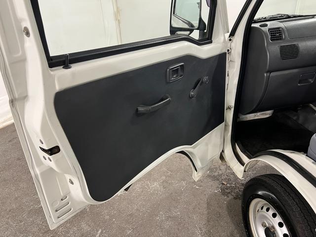 ハイゼットトラックスペシャル　農用パック　走行３５５７７キロ／４ＷＤ／５速ＭＴ一年保証・走行距離無制限　助手席エアバック　純正カーペットマット　キズ　凹み　シート破れ　４ＷＤ　５速マニュアル　ＡＭＦＭラジオ（埼玉県）の中古車