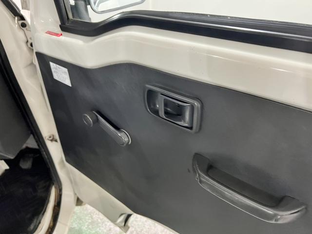ハイゼットトラックスペシャル　農用パック　走行３５５７７キロ／４ＷＤ／５速ＭＴ一年保証・走行距離無制限　助手席エアバック　純正カーペットマット　キズ　凹み　シート破れ　４ＷＤ　５速マニュアル　ＡＭＦＭラジオ（埼玉県）の中古車