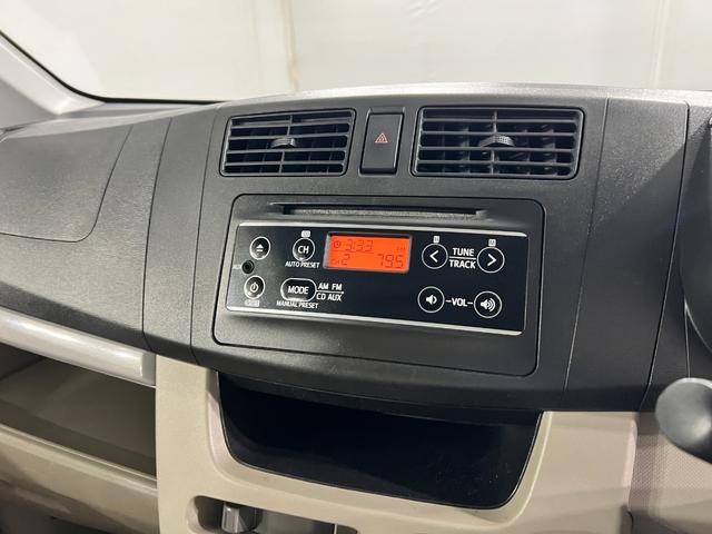 ムーヴＬ　ＳＡ　走行１０７８３８キロ／４ＷＤ／ルーフ色あせ一年保証・走行距離無制限　４ＷＤ　助手席エアバック　純正カーペットマット　アイドリングストップ　ベンチシート　キーレス　ＣＤチューナー（埼玉県）の中古車