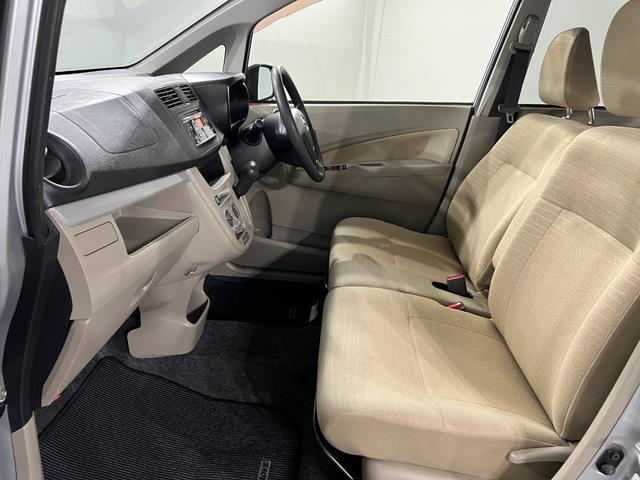 ムーヴＬ　ＳＡ　走行１０７８３８キロ／４ＷＤ／ルーフ色あせ一年保証・走行距離無制限　４ＷＤ　助手席エアバック　純正カーペットマット　アイドリングストップ　ベンチシート　キーレス　ＣＤチューナー（埼玉県）の中古車