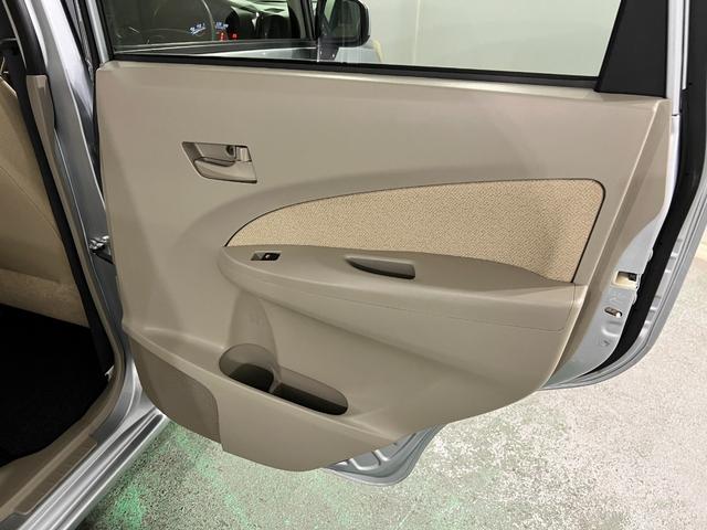 ムーヴＬ　ＳＡ　走行１０７８３８キロ／４ＷＤ／ルーフ色あせ一年保証・走行距離無制限　４ＷＤ　助手席エアバック　純正カーペットマット　アイドリングストップ　ベンチシート　キーレス　ＣＤチューナー（埼玉県）の中古車