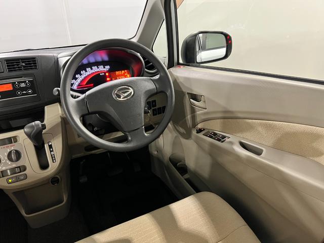 ムーヴＬ　ＳＡ　走行１０７８３８キロ／４ＷＤ／ルーフ色あせ一年保証・走行距離無制限　４ＷＤ　助手席エアバック　純正カーペットマット　アイドリングストップ　ベンチシート　キーレス　ＣＤチューナー（埼玉県）の中古車