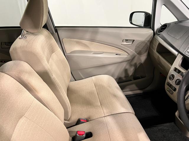 ムーヴＬ　ＳＡ　走行１０７８３８キロ／４ＷＤ／ルーフ色あせ一年保証・走行距離無制限　４ＷＤ　助手席エアバック　純正カーペットマット　アイドリングストップ　ベンチシート　キーレス　ＣＤチューナー（埼玉県）の中古車