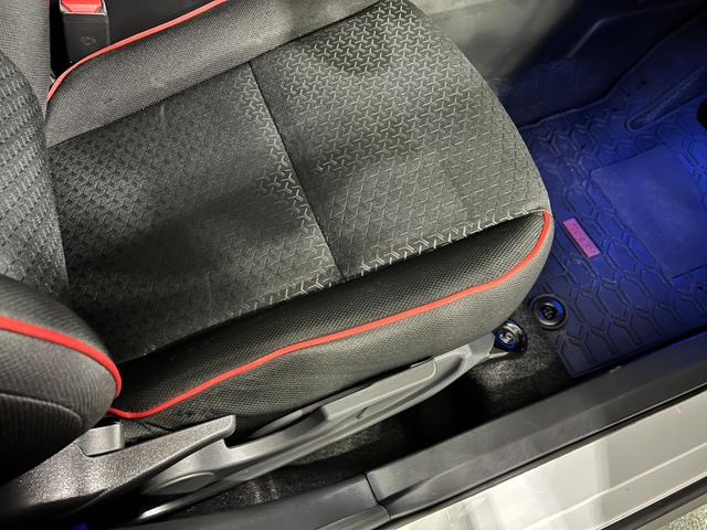 ロッキーG 走行56913キロ/純正フルセグナビ/ドラレコ1年保証距離無制限 走行距離56913キロ 純正フルセグナビ パノラマモニター ドラレコ 純正マット サイドエアバッグ LEDヘッドランプ アイドリングストップ シートヒーター オート格納式ドアミラー(埼玉県)の中古車