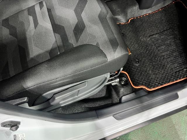 タントファンクロス　走行３０４８０キロ／純正９インチナビ／ドラレコ１年保証距離無制限　走行距離３０４８０キロ　純正フルセグナビ　パノラマモニター　ドラレコ　純正マット　サイドエアバッグ　ＬＥＤヘッドランプ　アイドリングストップ　シートヒーター　両側電動スライドドア（埼玉県）の中古車