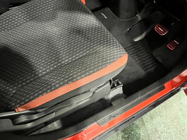 ハスラーハイブリッドＸターボ　タバコ臭／走行８５８７９キロ／ナビ１年保証距離無制限　走行距離８５８７９キロ　メモリーナビ　全周囲カメラ　ドラレコ　純正マット　サイドエアバッグ　ＬＥＤヘッドランプ　アイドリングストップ　シートヒーター　電動格納式ドアミラー（埼玉県）の中古車