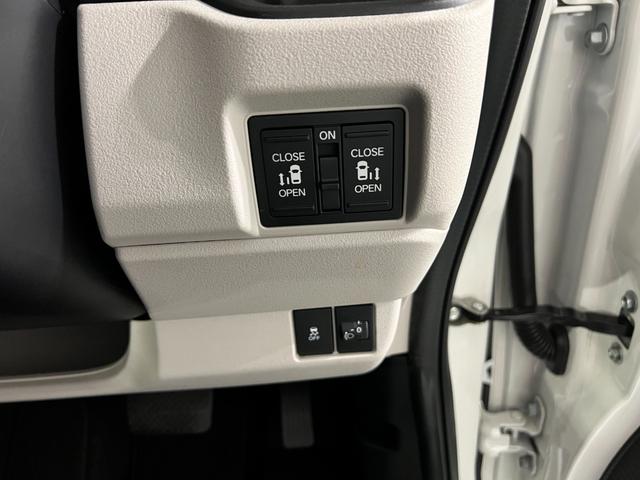 N−BOXベースグレード 走行21008キロ/フルセグナビ/ドラレコ1年保証距離無制限 走行距離21008キロ フルセグナビ バックカメラ 前後ドラレコ 純正マット サイドエアバッグ LEDヘッドランプ アイドリングストップ シートヒーター 両側電動スライドドア(埼玉県)の中古車