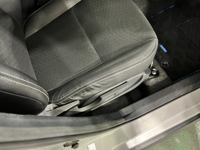 ロッキープレミアムG HEV 走行71166キロ/ナビ/全周囲カメラ一年保証・走行距離無制限 フルセグナビ Bluetooth 全周囲カメラ ドラレコ ETC クリアランスソナー オートライト LEDヘッドライト シートヒーター(埼玉県)の中古車