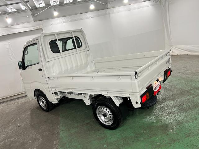 ハイゼットトラックスタンダード 走行1690キロ/オートライト/純正マット1年保証距離無制限 走行距離1690キロ 純正フロアマット 助手席エアバック クリアランスソナー オートライト アイドリングストップ(埼玉県)の中古車