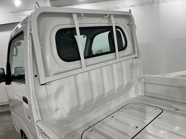 ハイゼットトラックスタンダード 走行1690キロ/オートライト/純正マット1年保証距離無制限 走行距離1690キロ 純正フロアマット 助手席エアバック クリアランスソナー オートライト アイドリングストップ(埼玉県)の中古車