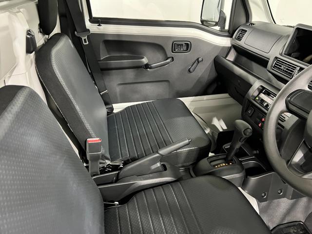 ハイゼットトラックスタンダード 走行1690キロ/オートライト/純正マット1年保証距離無制限 走行距離1690キロ 純正フロアマット 助手席エアバック クリアランスソナー オートライト アイドリングストップ(埼玉県)の中古車