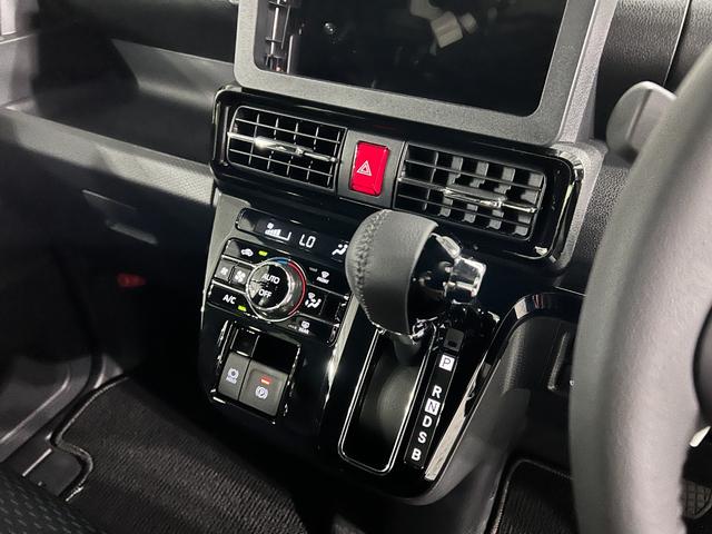 タントカスタムＲＳ　走行２２キロ／展示／試乗車／両側電動スライド１年保証・走行距離無制限　サイドエアバック　クリアランスソナー　オートマチックハイビーム　オートライト　ＬＥＤヘッドライト　ベンチシート　シートヒーター　両側電動スライドドア（埼玉県）の中古車