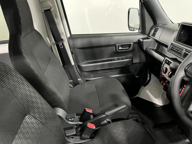 ハイゼットカーゴＤＸ　走行１２７５キロ／オートライト／純正フロアマット１年保証距離無制限　走行距離１２７５キロ　純正フロアマット　助手席エアバック　クリアランスソナー　オートライト　アイドリングストップ（埼玉県）の中古車