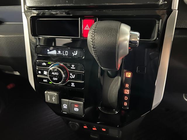 トールカスタムG ターボ 走行8298キロ/ディスプレイオーディオ1年保証距離無制限 走行距離8298キロ 純正ディスプレイオーディオ パノラマモニター ブルートゥース 純正マット LEDヘッドランプ アイドリングストップ シートヒーター 両側電動スライドドア(埼玉県)の中古車