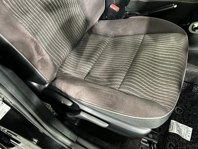 アクアG 走行90653キロ/ナビ/ETC/LEDヘッドライト一年保証・走行距離無制限 フルセグナビ Bluetooth ETC オートライト LEDヘッドライト 助手席エアバック 純正カーペットマット(埼玉県)の中古車
