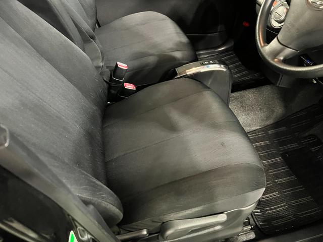 タントエグゼカスタムＧ　走行５６０８６キロ／ＨＩＤヘッドランプ１年保証距離無制限　走行距離５６０８６キロ　ＣＤオーディオ　純正マット　助手席エアバッグ　ＨＩＤヘッドランプ　アイドリングストップ（埼玉県）の中古車