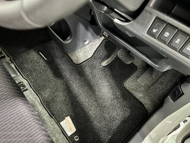 ワゴンR20周年記念車 車検整備付/走行99493キロ/ワンセグナビ1年保証距離無制限 走行距離99493キロ ワンセグナビ バックカメラ 純正マット オートライト HIDヘッドランプ アイドリングストップ シートヒーター(埼玉県)の中古車