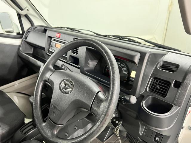 ハイゼットトラックEXT 4WD/車検整備付/走行1933キロ/CDチューナー1年保証距離無制限 走行距離1933キロ 4WD 車検整備付 CDチューナー 純正フロアマット 荷台作業灯 マニュアルエアコン(埼玉県)の中古車