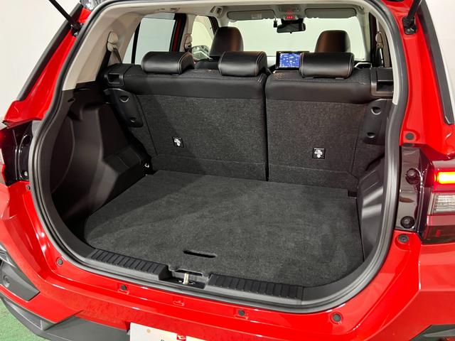 ロッキープレミアムG HEV 走行12455キロ/純正ナビ/ドラレコ1年保証距離無制限 走行距離12455キロ 純正フルセグナビ バックカメラ ドラレコ 純正マット サイドエアバッグ LEDヘッドランプ シートヒーター オート格納式ドアミラー 電動パーキングブレーキ(埼玉県)の中古車