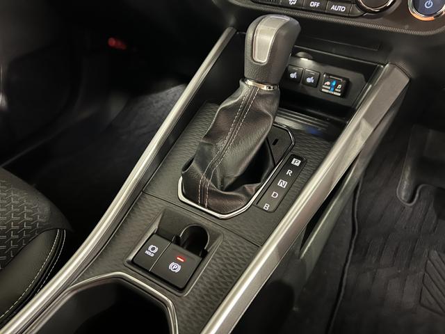 ロッキープレミアムG HEV 走行12455キロ/純正ナビ/ドラレコ1年保証距離無制限 走行距離12455キロ 純正フルセグナビ バックカメラ ドラレコ 純正マット サイドエアバッグ LEDヘッドランプ シートヒーター オート格納式ドアミラー 電動パーキングブレーキ(埼玉県)の中古車