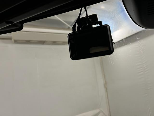N−BOXカスタムベースグレード 走行7852キロ/ディスプレイOD/ドラレコ一年保証・走行距離無制限 ディスプレイオーディオ Bluetooth バックカメラ ドラレコ ETC クリアランスソナー オートライト LEDヘッドライト 片側電動スライドドア(埼玉県)の中古車