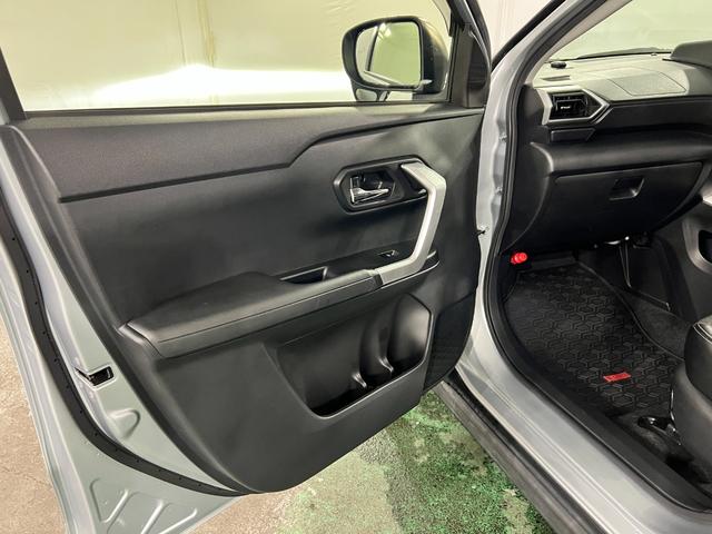 ロッキープレミアム　雹害／車検整備付／走行４３２８９キロ／９型ナビ純正フルセグナビ　パノラマモニター　ドラレコ　純正マット　サイドエアバッグ　ＬＥＤヘッドランプ　アイドリングストップ　シートヒーター　キーフリー　１年保証距離無制限　走行距離４３２８９キロ（東京都）の中古車