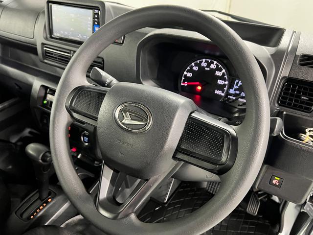 ハイゼットトラックジャンボエクストラ　車検整備付／走行２６８８０キロ／純正ナビ１年保証距離無制限　走行距離２６８８０キロ　純正フルセグナビ　ブルートゥース　ドラレコ　純正マット　クリアランスソナー　オートライト　ＬＥＤヘッドランプ　アイドリングストップ　大型ＬＥＤ荷台作業灯（埼玉県）の中古車