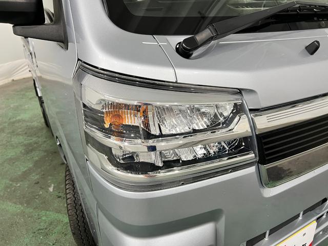 ハイゼットトラックジャンボエクストラ　車検整備付／走行２６８８０キロ／純正ナビ１年保証距離無制限　走行距離２６８８０キロ　純正フルセグナビ　ブルートゥース　ドラレコ　純正マット　クリアランスソナー　オートライト　ＬＥＤヘッドランプ　アイドリングストップ　大型ＬＥＤ荷台作業灯（埼玉県）の中古車