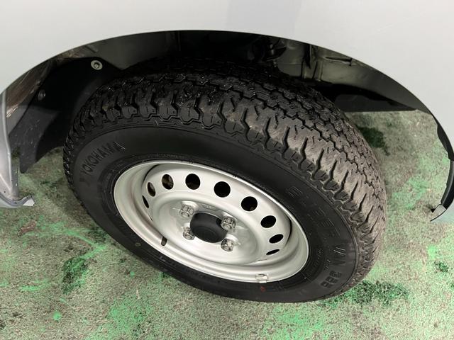 ハイゼットトラックジャンボエクストラ　車検整備付／走行２６８８０キロ／純正ナビ１年保証距離無制限　走行距離２６８８０キロ　純正フルセグナビ　ブルートゥース　ドラレコ　純正マット　クリアランスソナー　オートライト　ＬＥＤヘッドランプ　アイドリングストップ　大型ＬＥＤ荷台作業灯（埼玉県）の中古車