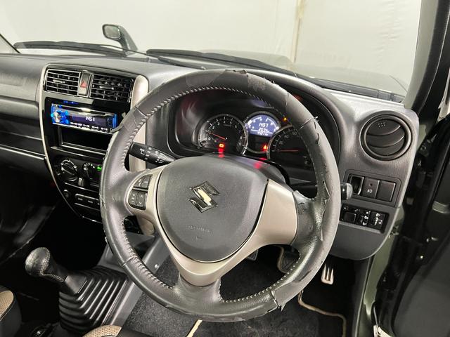 ジムニーランドベンチャー　車検整備付／４ＷＤ／ＭＴ／オーディオ１年保証距離無制限　走行距離４４０１１キロ　車検整備付　４ＷＤ　５速マニュアル　ＣＤオーディオ　マット　マニュアルエアコン（埼玉県）の中古車