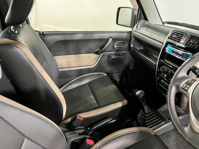 ジムニーランドベンチャー　車検整備付／４ＷＤ／ＭＴ／オーディオ１年保証距離無制限　走行距離４４０１１キロ　車検整備付　４ＷＤ　５速マニュアル　ＣＤオーディオ　マット　マニュアルエアコン（埼玉県）の中古車
