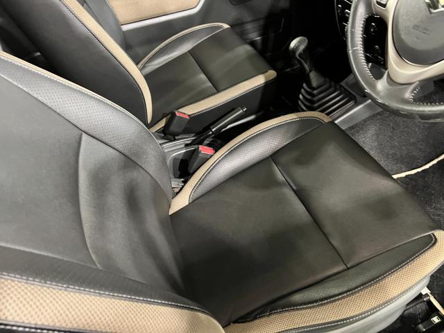 ジムニーランドベンチャー　車検整備付／４ＷＤ／ＭＴ／オーディオ１年保証距離無制限　走行距離４４０１１キロ　車検整備付　４ＷＤ　５速マニュアル　ＣＤオーディオ　マット　マニュアルエアコン（埼玉県）の中古車