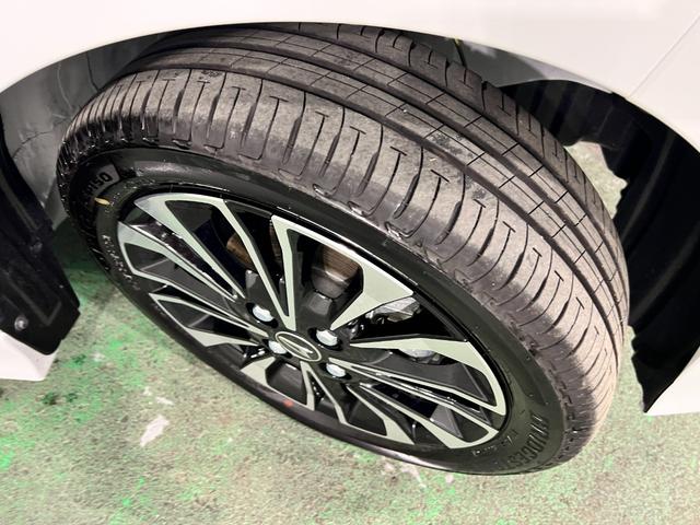 タントカスタムＲＳ　走行１３３９キロ／ＬＥＤヘッドランプ／マット１年保証距離無制限　走行距離１３３９キロ　マット　サイドエアバッグ　ＬＥＤヘッドランプ　アイドリングストップ　シートヒーター　両側電動スライドドア　オート格納式ドアミラー　電動パーキングブレーキ（埼玉県）の中古車