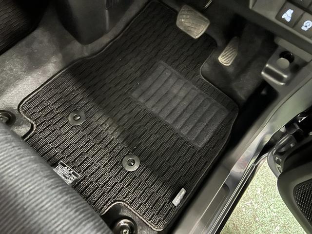 ムーヴRS 走行1623キロ/ナビ/全周囲カメラ/試乗車一年保証・走行距離無制限 フルセグナビ Bluetooth 全周囲カメラ クリアランスソナー オートライト LEDヘッドライト 両側電動スライドドア(埼玉県)の中古車