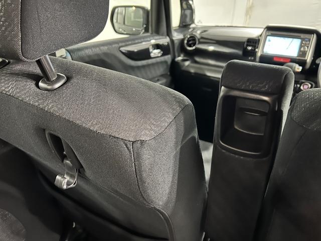 N−BOXカスタムG・Lパッケージ 走行68733キロ/ナビ/バックカメラ1年保証距離無制限 走行距離68733キロ ワンセグナビ バックカメラ 純正マット 助手席エアバッグ オートライト HIDヘッドランプ 片側電動スライドドア(埼玉県)の中古車
