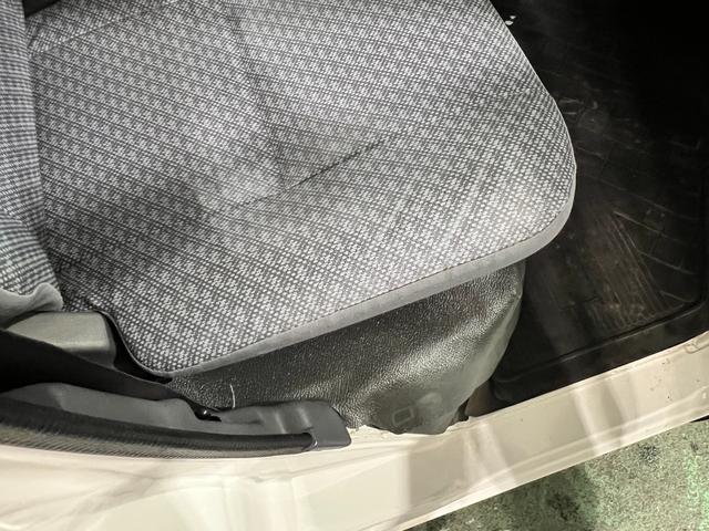 ピクシスバンスペシャル クリーンバージョン 走行72574キロ/ラジオ1年保証距離無制限 走行距離72574キロ FMAMラジオ 純正フロアマット(埼玉県)の中古車